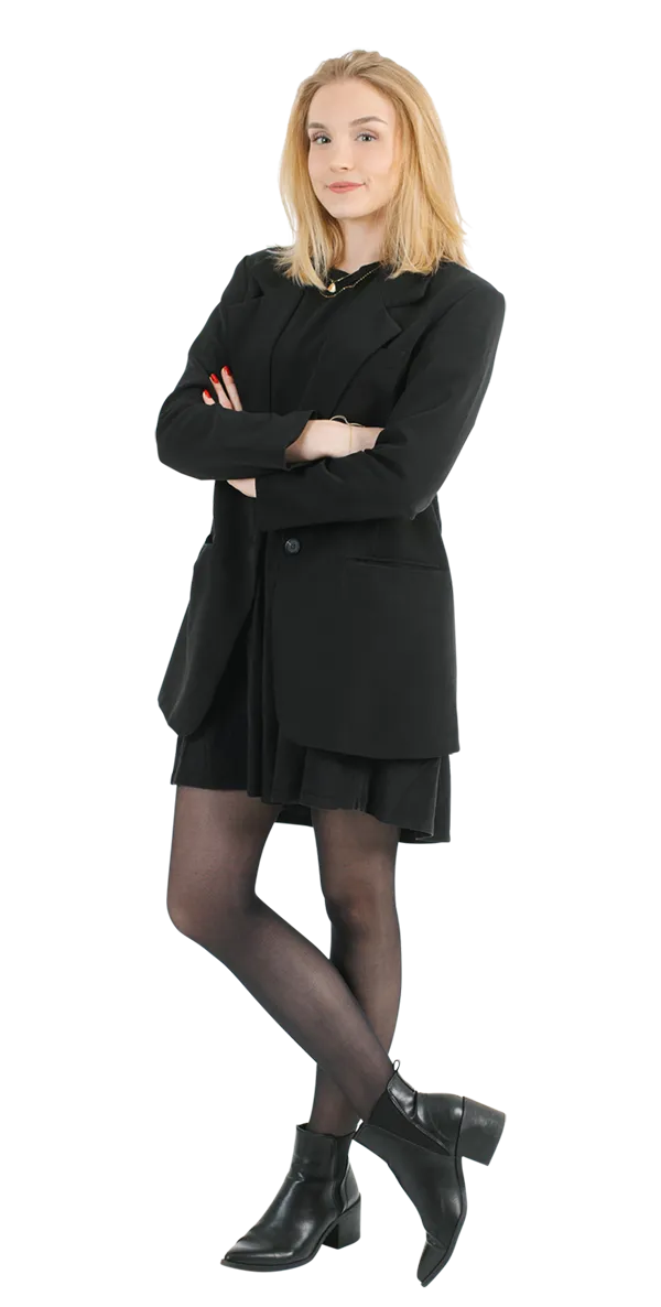 linda-spilka-fullbody-studio-next.png