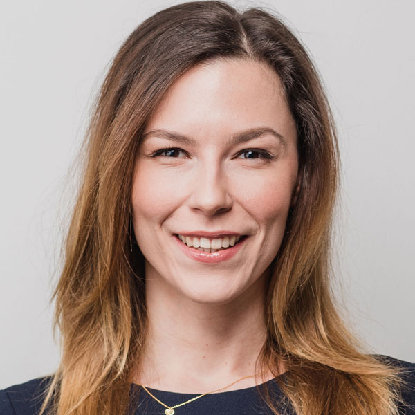 alexandra-ciarnau-fotocredit-natascha-unkart-isabelle-koehler-studio-koekart.jpg