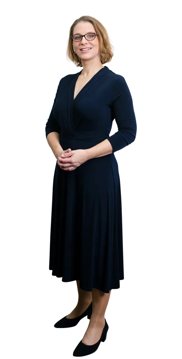 daniela-christl-buchinger-fullbody-studio-next.png