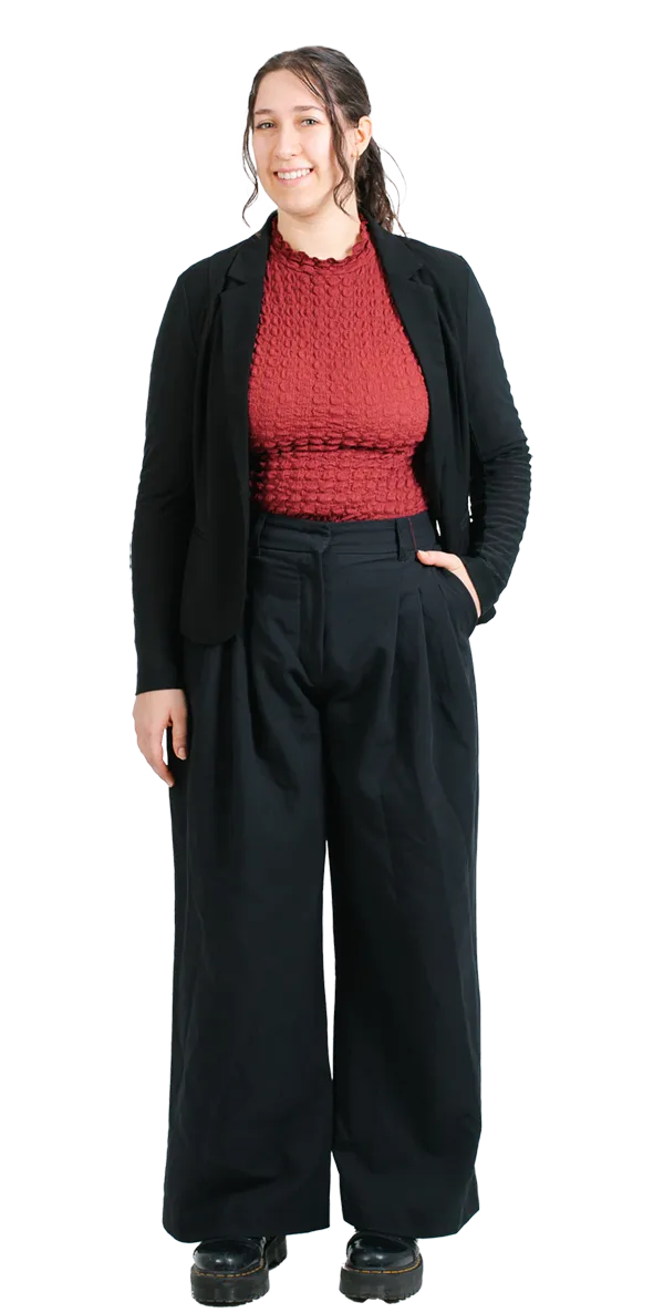 hannah-papworth-fullbody-studio-next.png