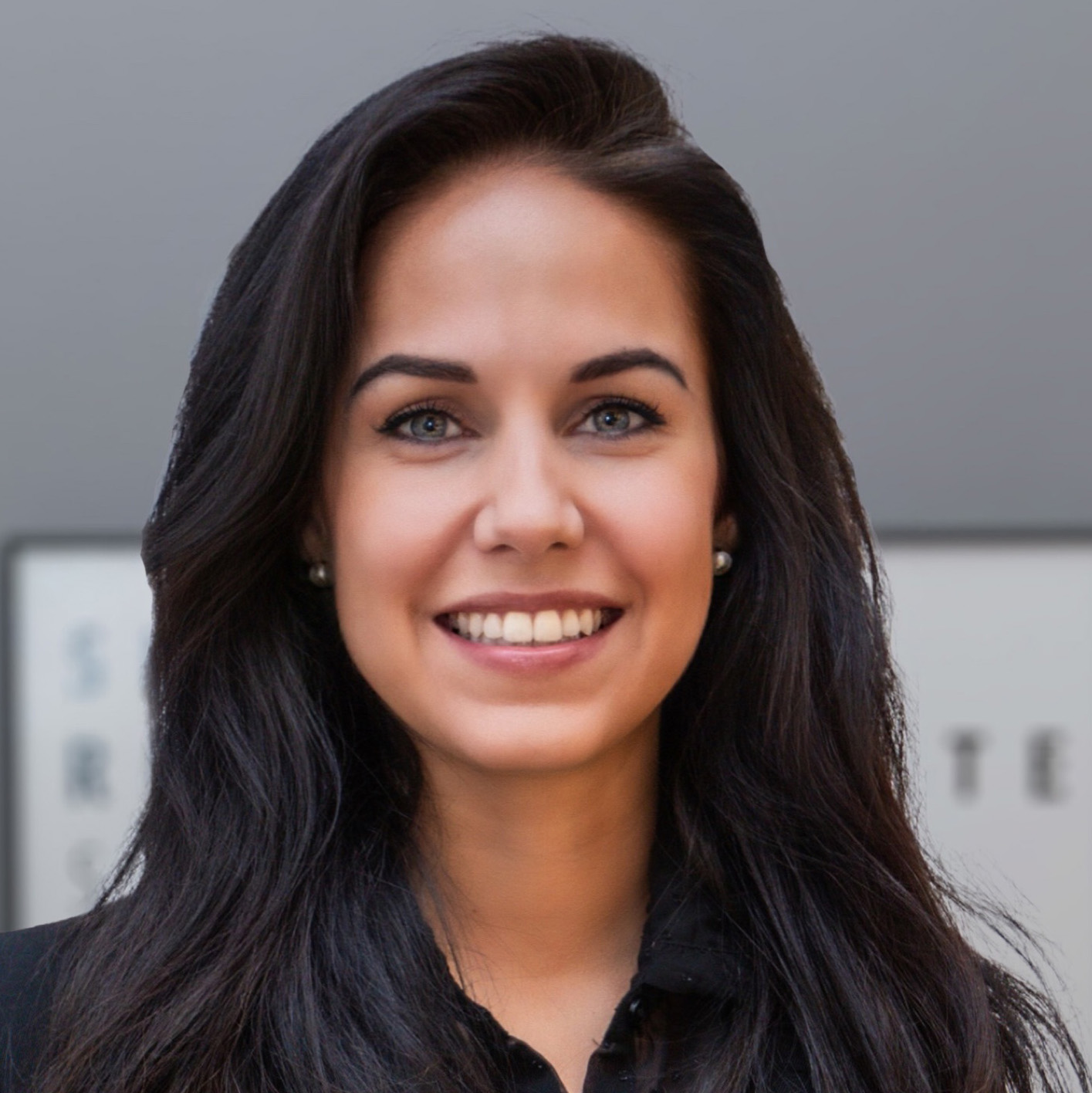 stefanie-bardach.jpg
