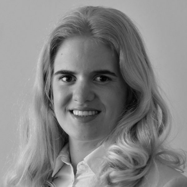 caroline-mayr.jpg