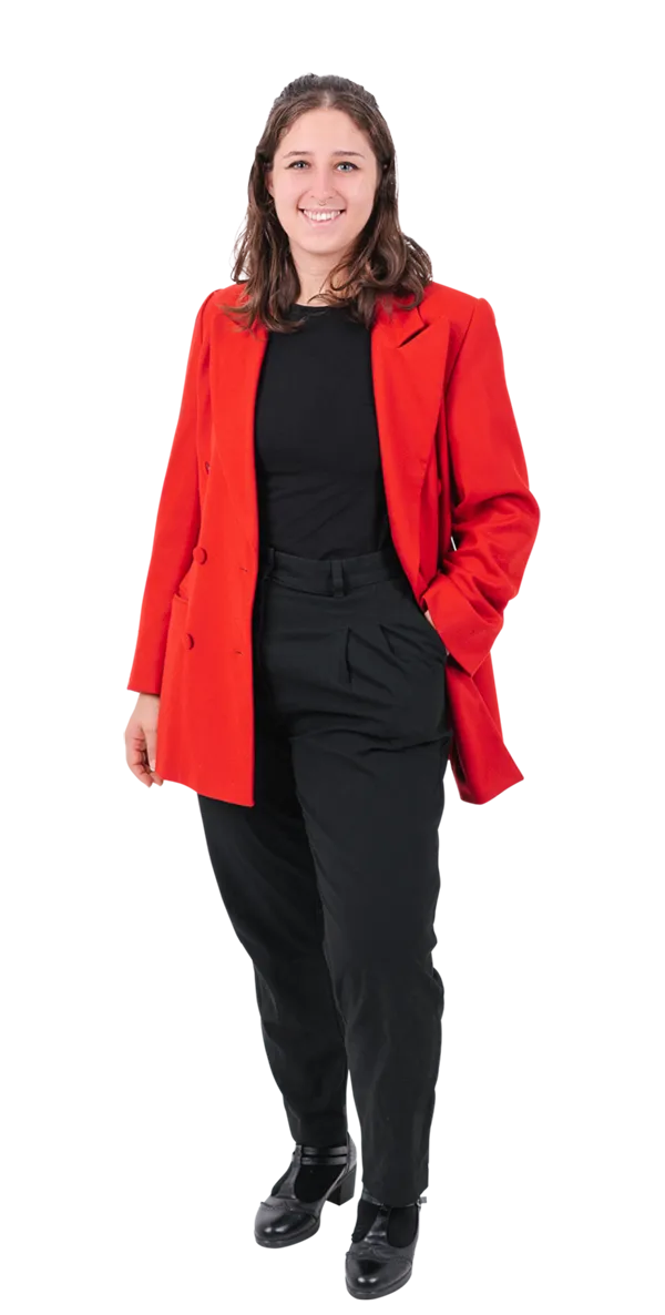 carina-kirisci-fullbody-studio-next.png