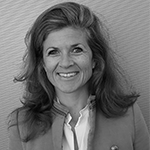 Pfau__Christine_Dr_bw.png