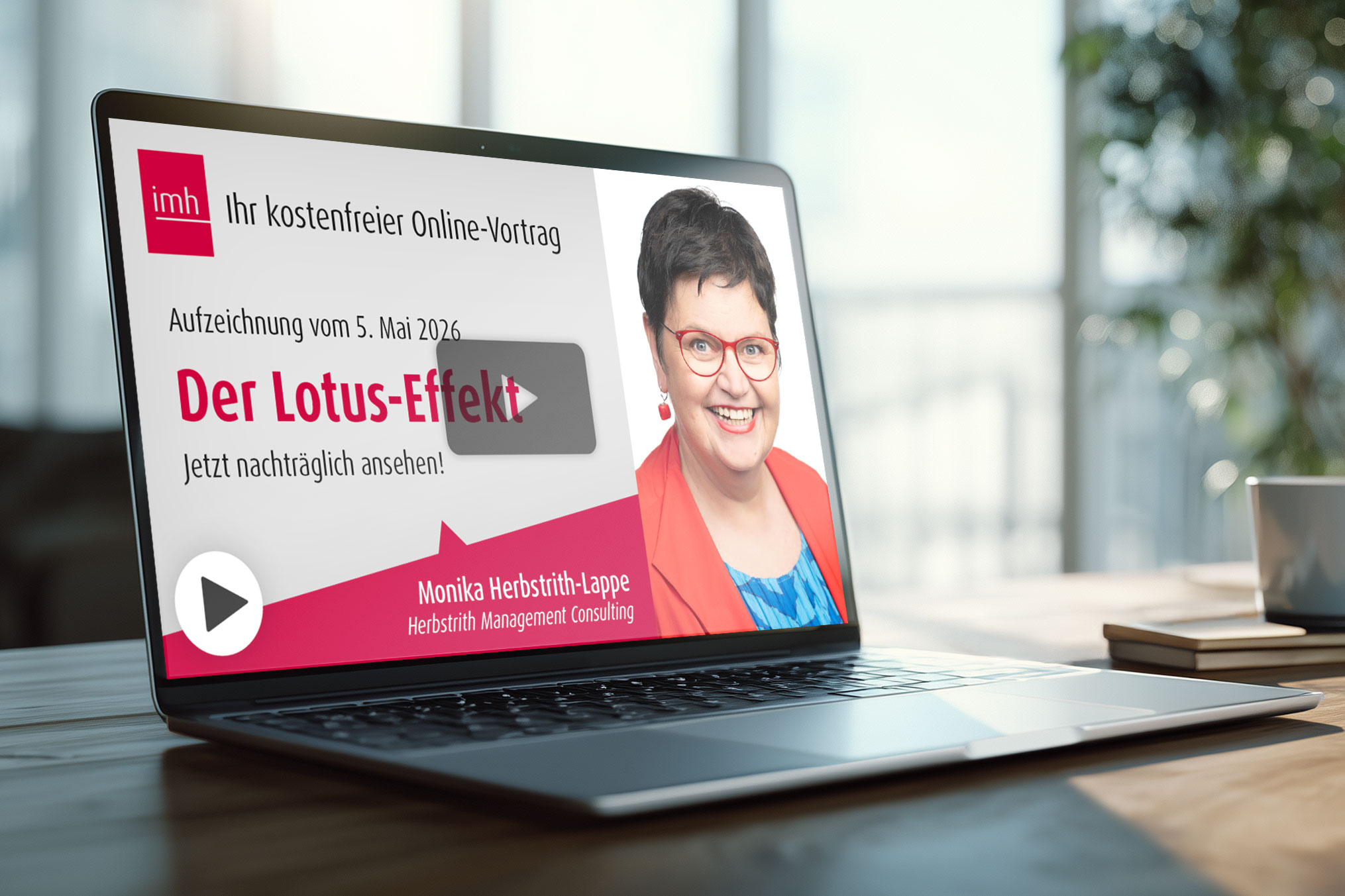 Laptop mit Video zum Vortrag Lotus-Effekt
