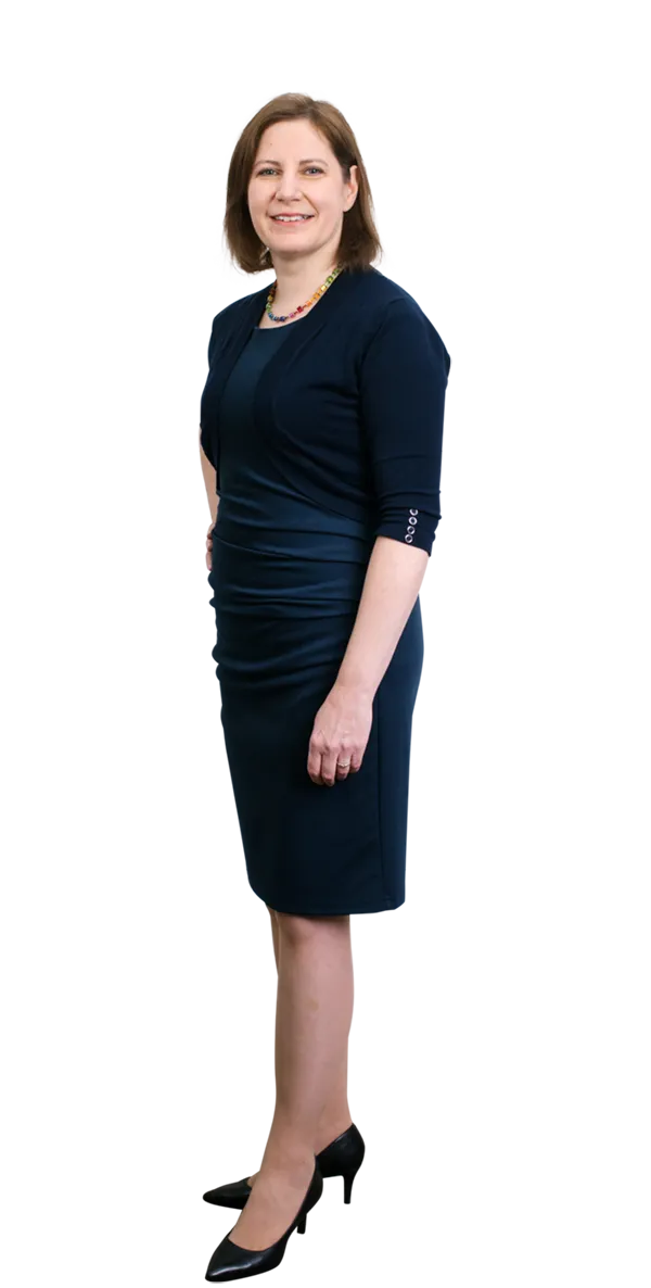 renate-goldnagl-fullbody-studio-next.png