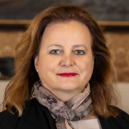 holzer-claudia.jpg
