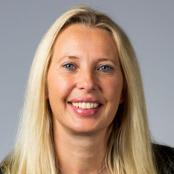 nina-neumueller.jpg