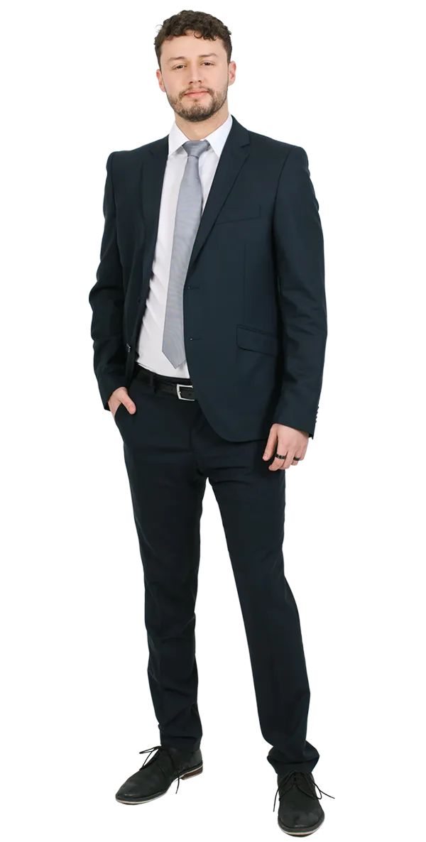 raul-savu-fullbody-studio-next.png
