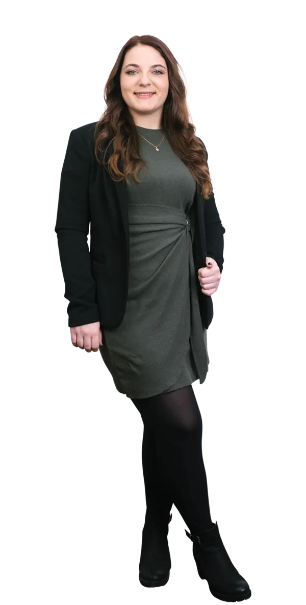 nina-berg-fullbody-studio-next.png