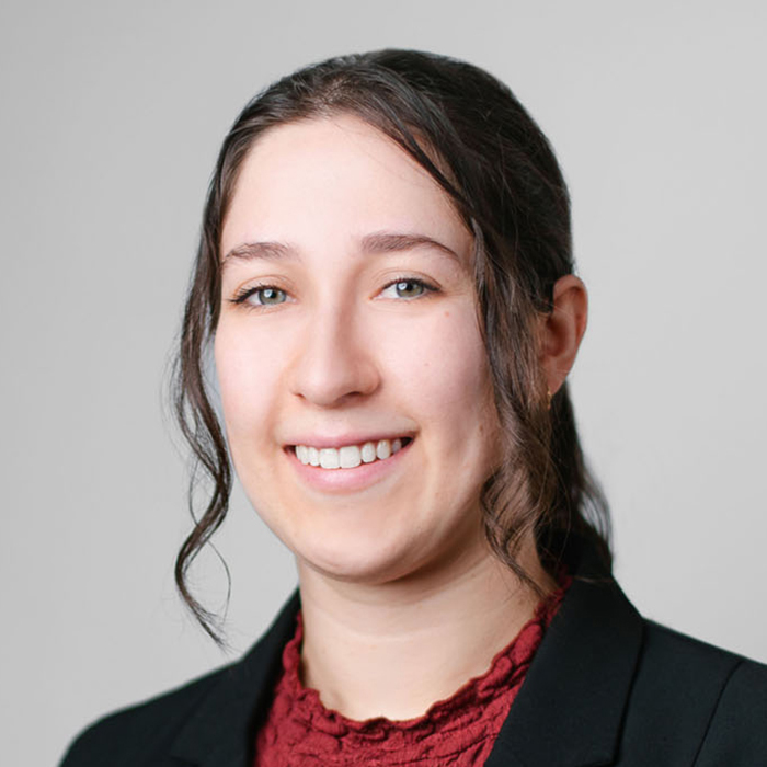 hannah-papworth-portrait-studio-next.jpg