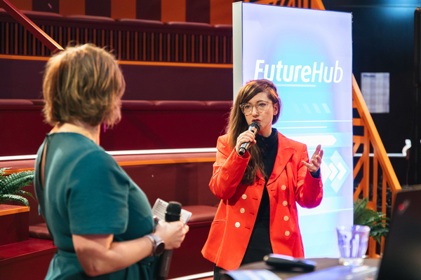csm_FutureHub-Communication-HR-2025Imh_FutureHub_TheSocialHub_03-2025-1280_0d0cd4eb0f.jpg