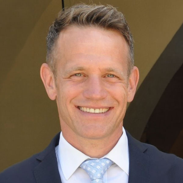 markus-hueller.jpg