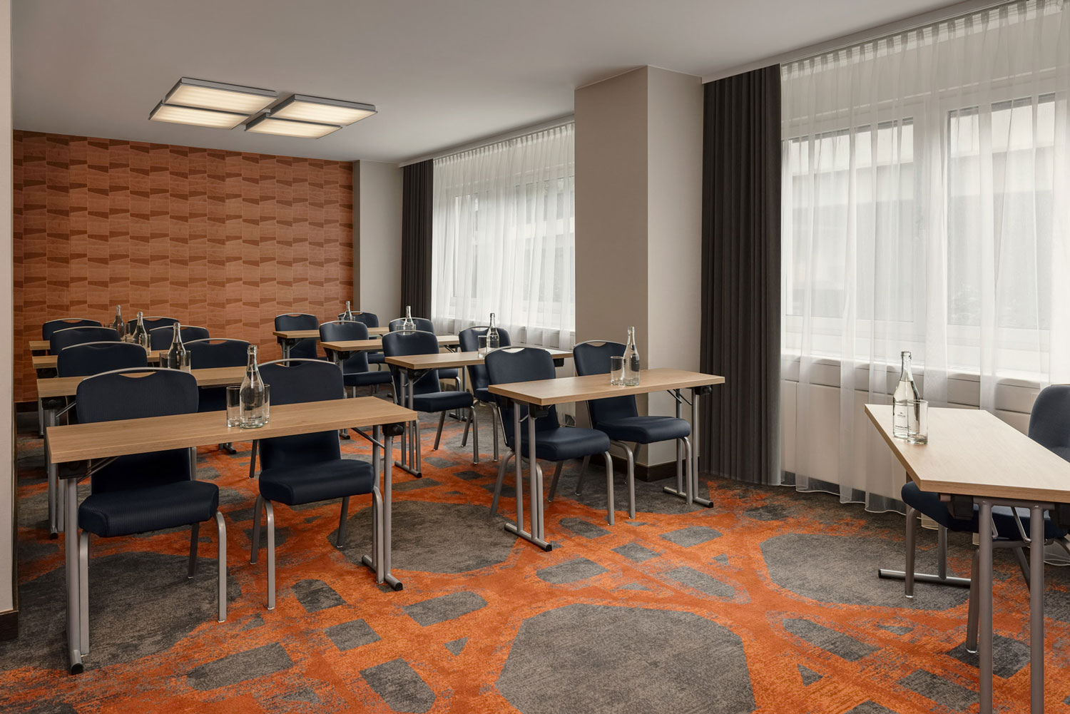 Hilton Vienna Waterfront Meeting Room Pier