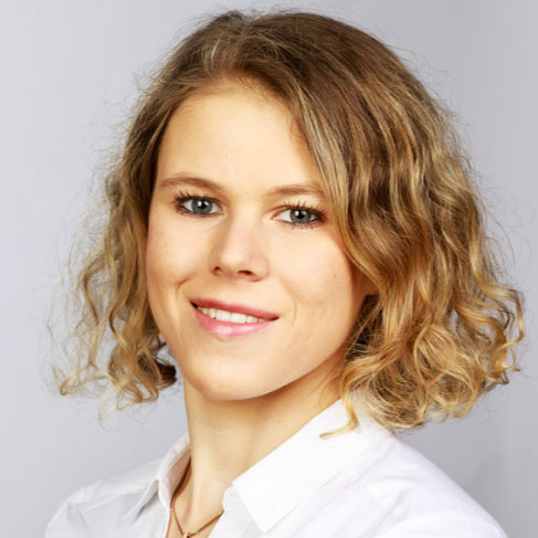 slomka-christina.jpg