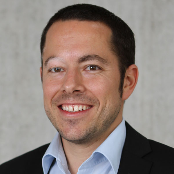 sandro-graf.jpg