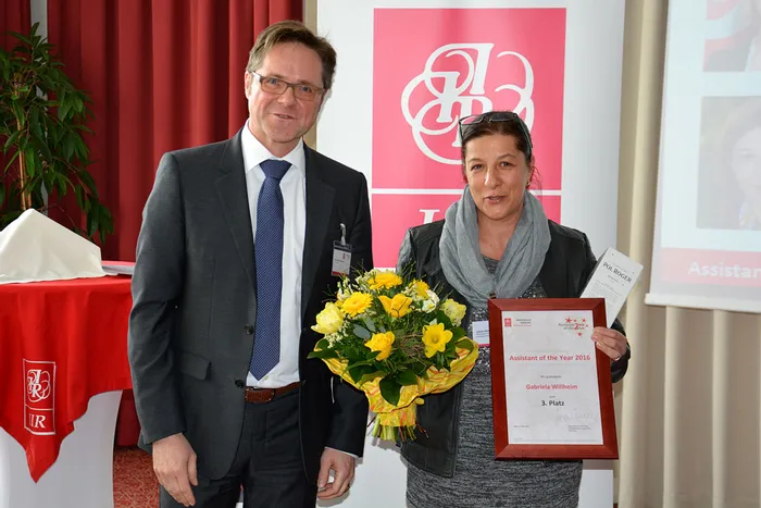 imh-assistant-of-the-year-award-2016-gabriela-willheim.jpg